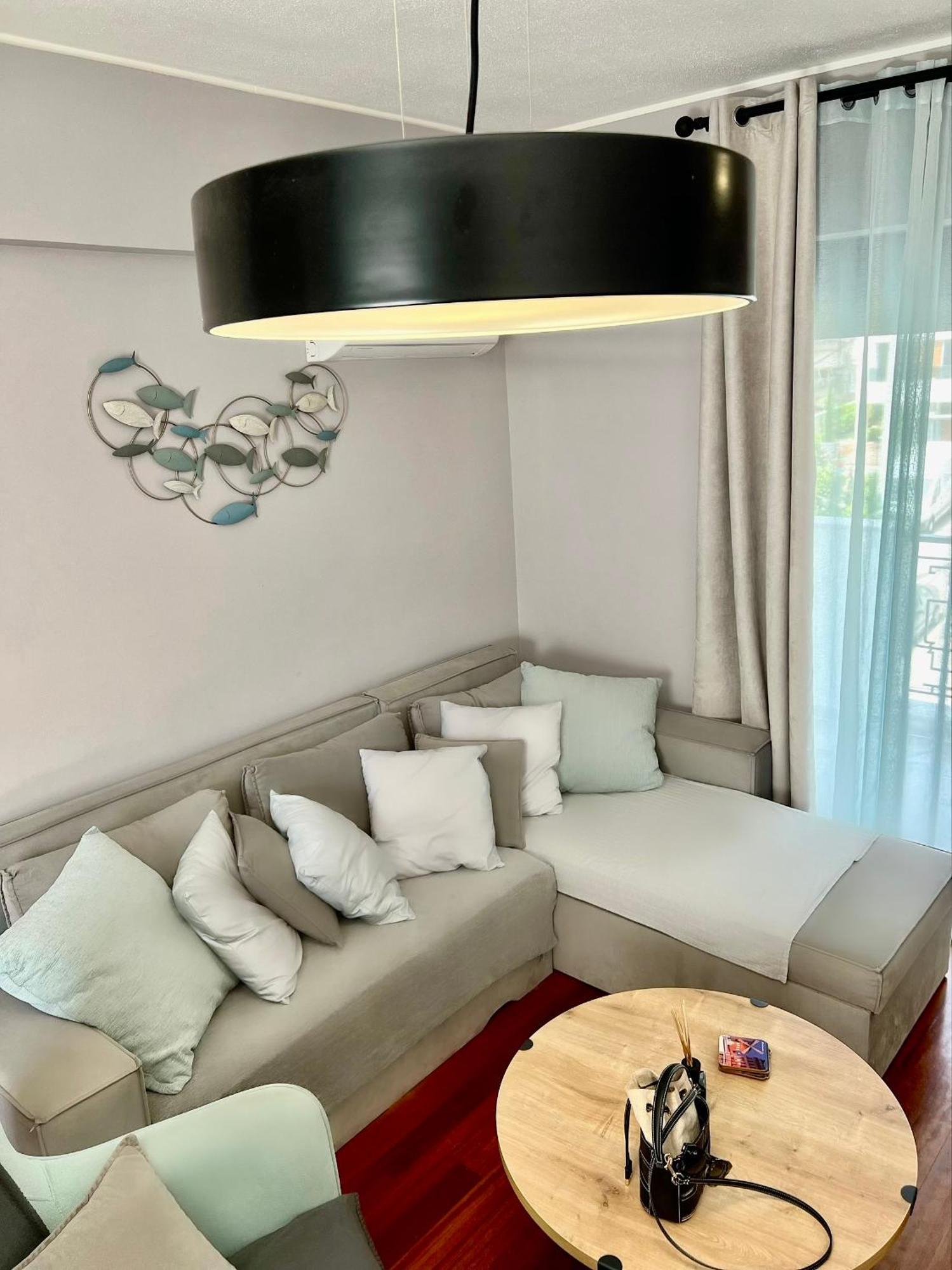 Brand New Brilliant Apartment At Athenian Riviera Екстер'єр фото