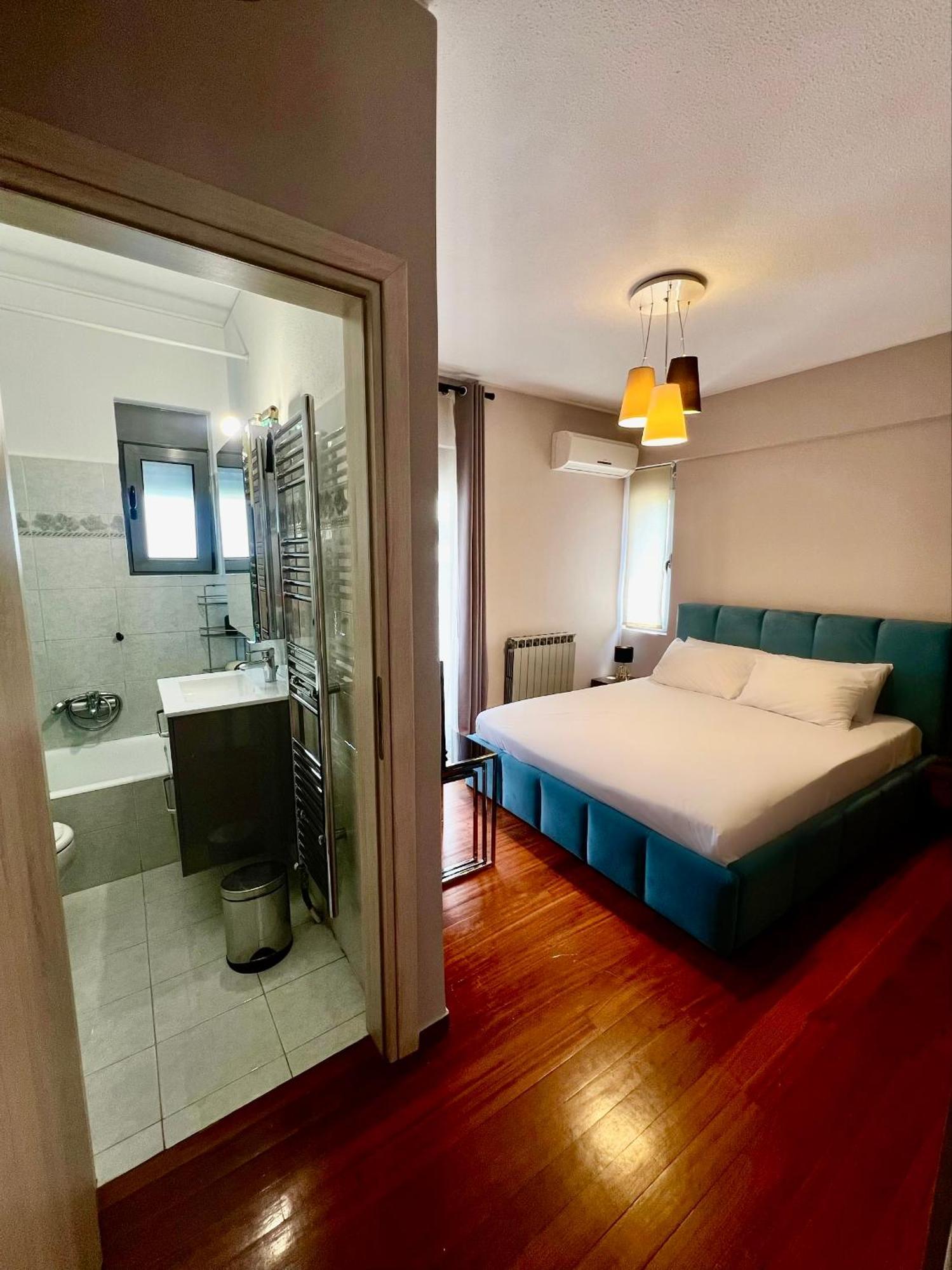 Brand New Brilliant Apartment At Athenian Riviera Екстер'єр фото